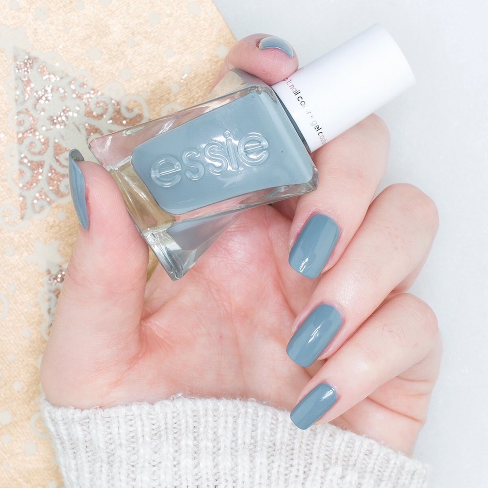 NEW UNUSED Essie Gel Couture in embellish me
